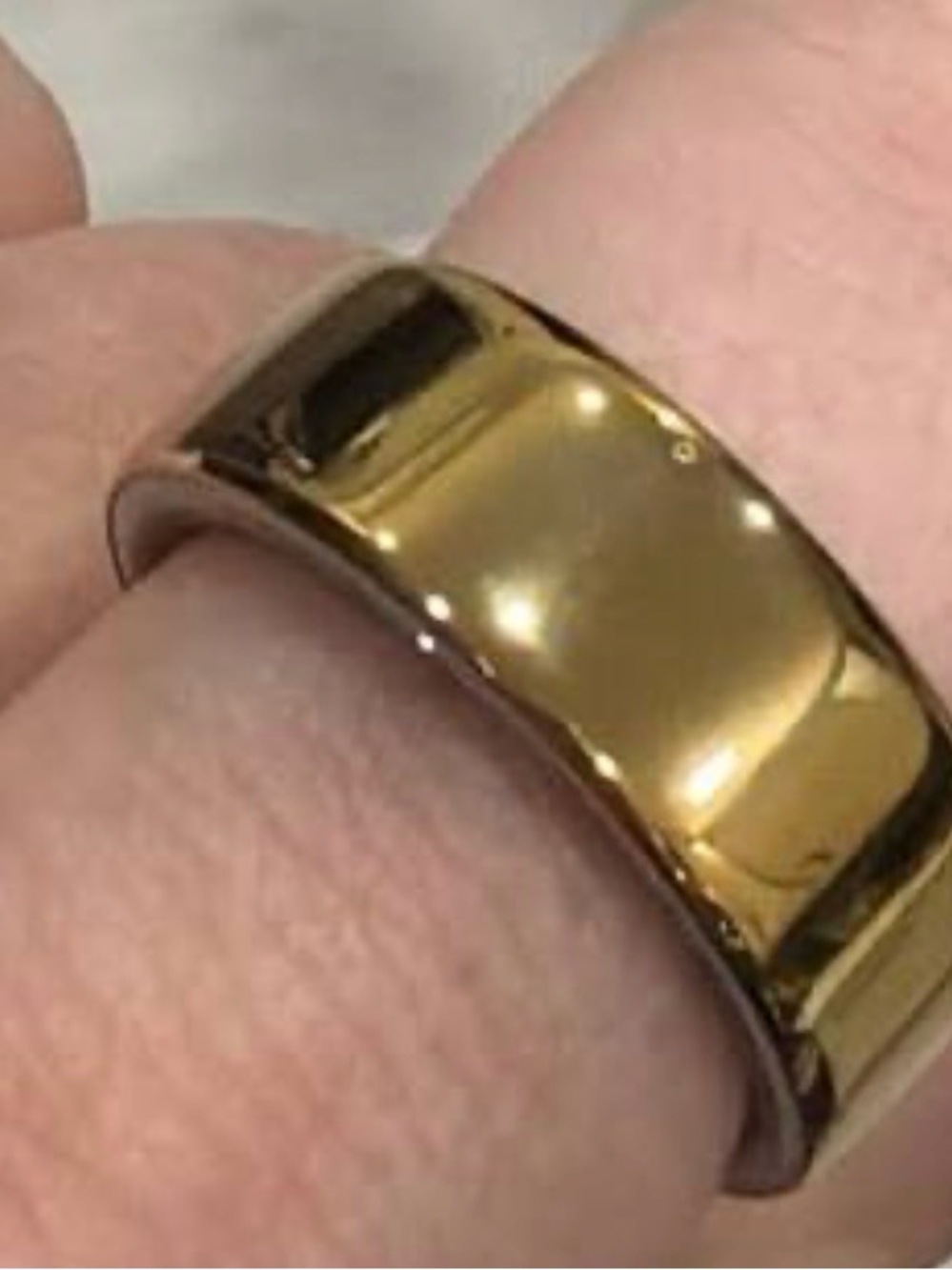 Oura Gold Polished Smart Ring